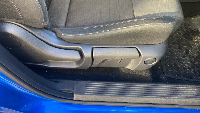 Nissan Qashqai 1.3 DiG-T MH N-Connecta 5dr Petrol Hatchback